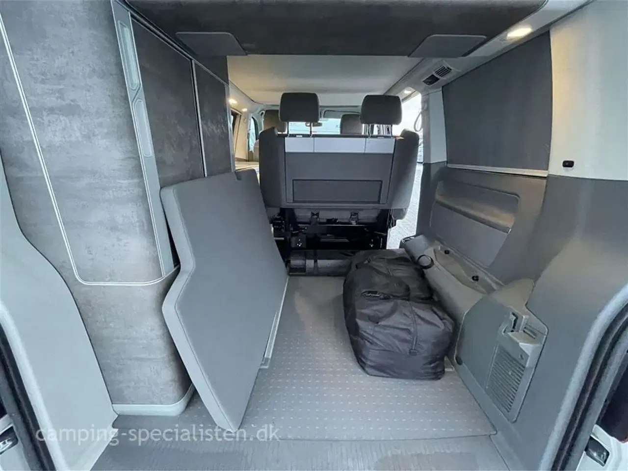 Billede 8 - 2024 - VW California Ocean 2.0 TDI 150 DSG   Pæn og velholdt VW California Ocean - Kan nu opleves hos Camping-Specialisten i Silkeborg