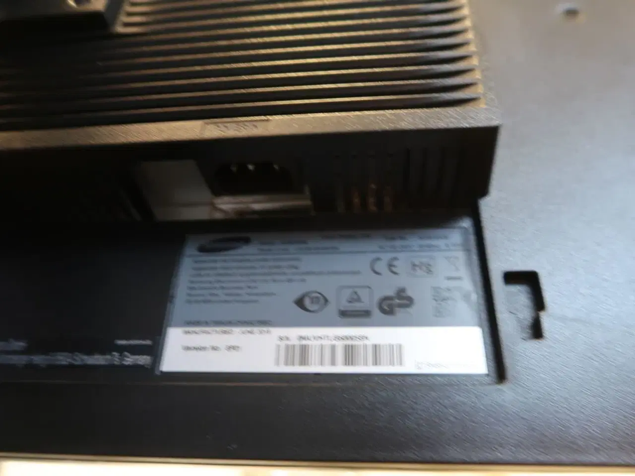 Billede 4 - 2 stk. computeskærme SAMSUNG S23E450, dockingstation LENOVO Thinkpad, tastatur, mus