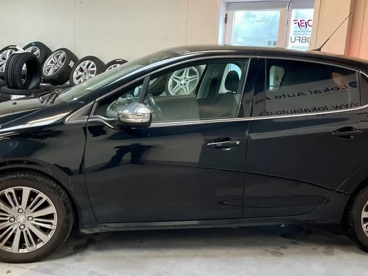 Billede 4 - Peugeot 208 1,6 BlueHDi 100 Allure Sky