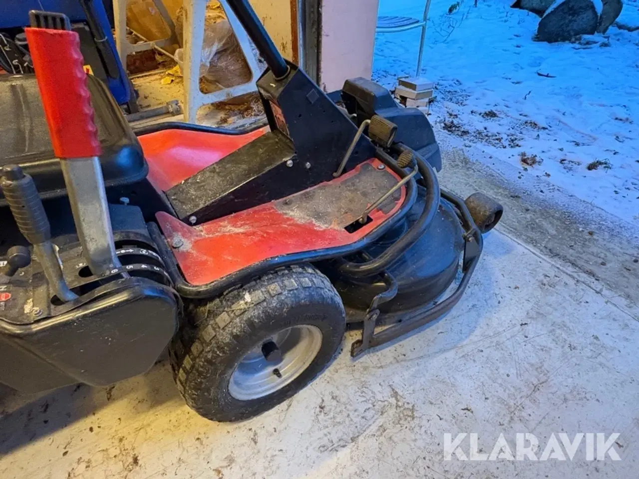 Billede 10 - Græsslåmaskine Jonsered FR 2113