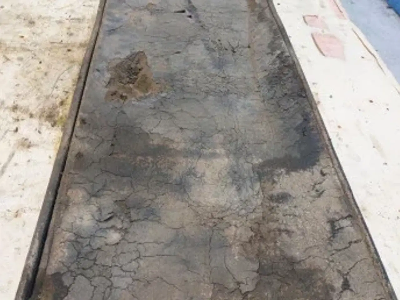 Billede 10 - Hydrema 806 sidedæksel venstre 363245