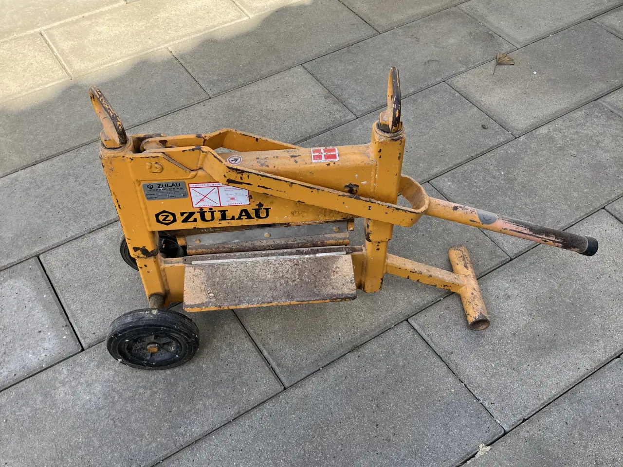 Billede 3 - Zulau. Klipper til belægningssten