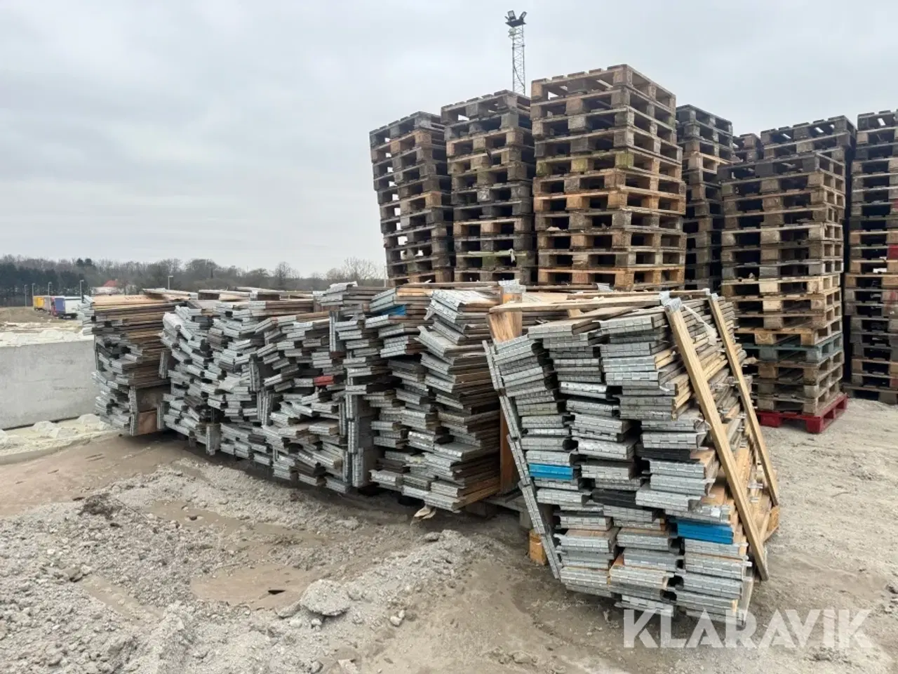 Billede 1 - Stort Lot af pallerammer 400 styk