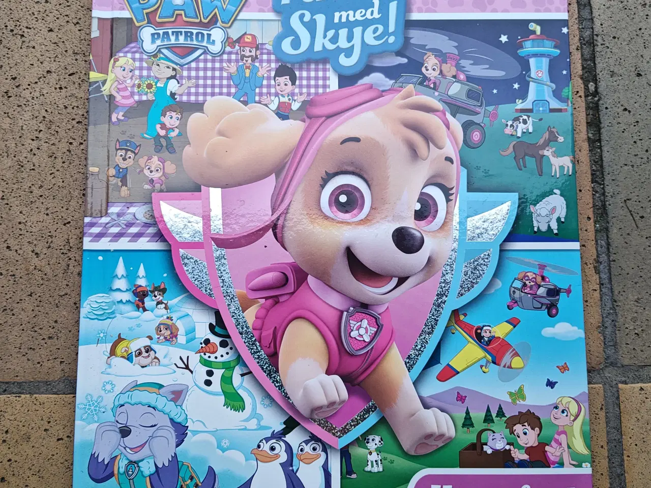 Billede 1 - Paw Patrol Find med Skye Findebog BOG
