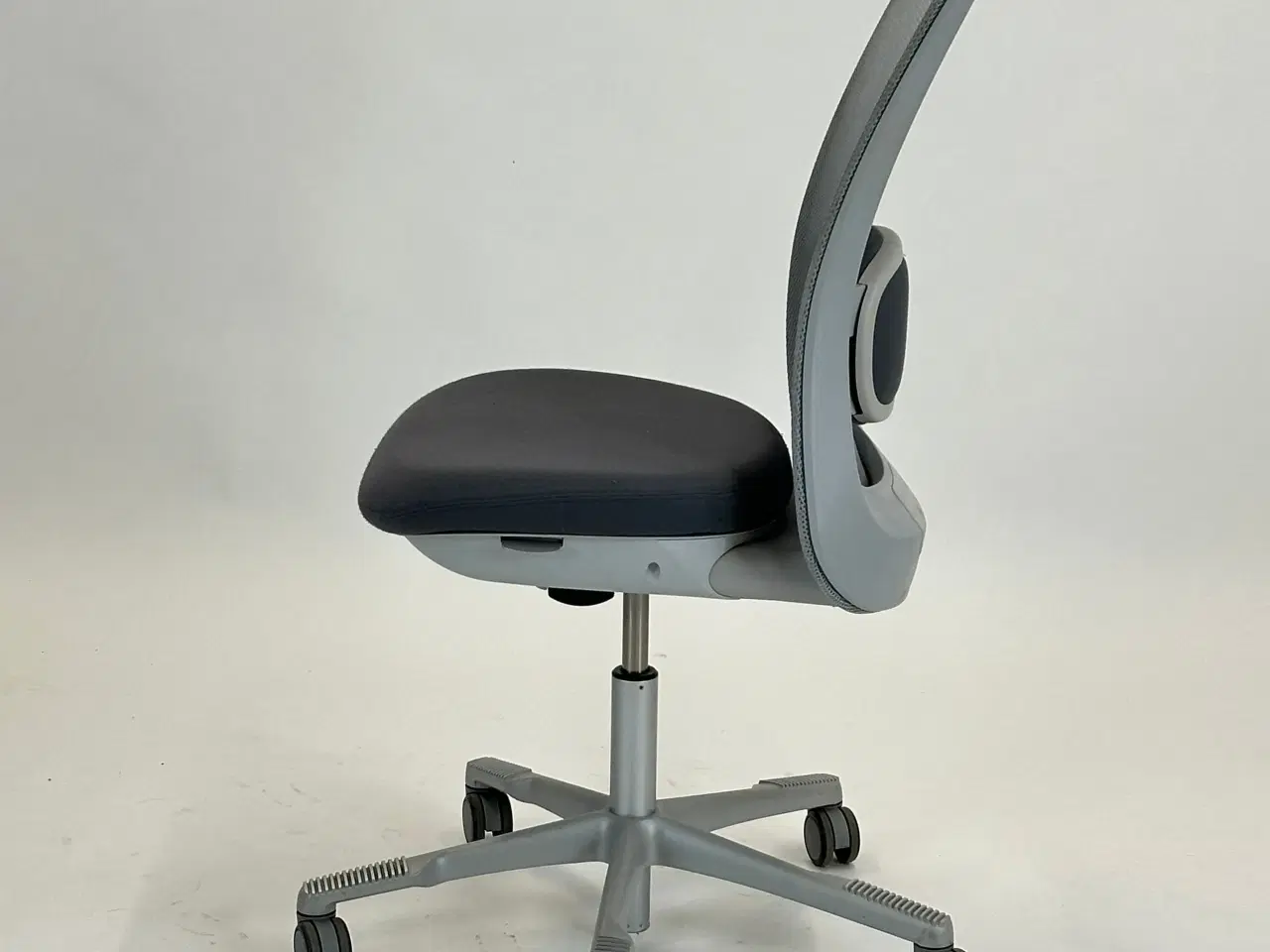 Billede 4 - HÅG Sofi 7500 Kontorstol - 150mm - (Grå)