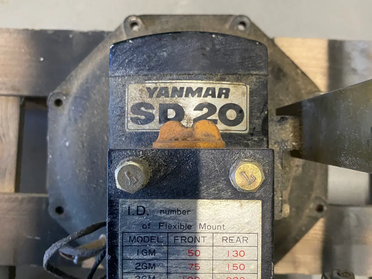 Billede 5 - 3 stk. brugte Yanmar saildrive SD20.