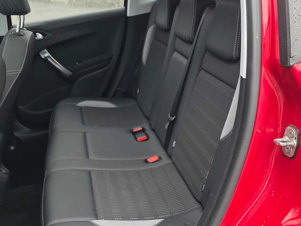 Billede 9 - Peugeot 2008 1.6 BlueHDi Diesel modelår 2019