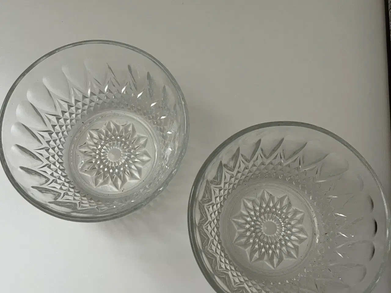 Billede 2 - Glasskåle med dekorative mønstre