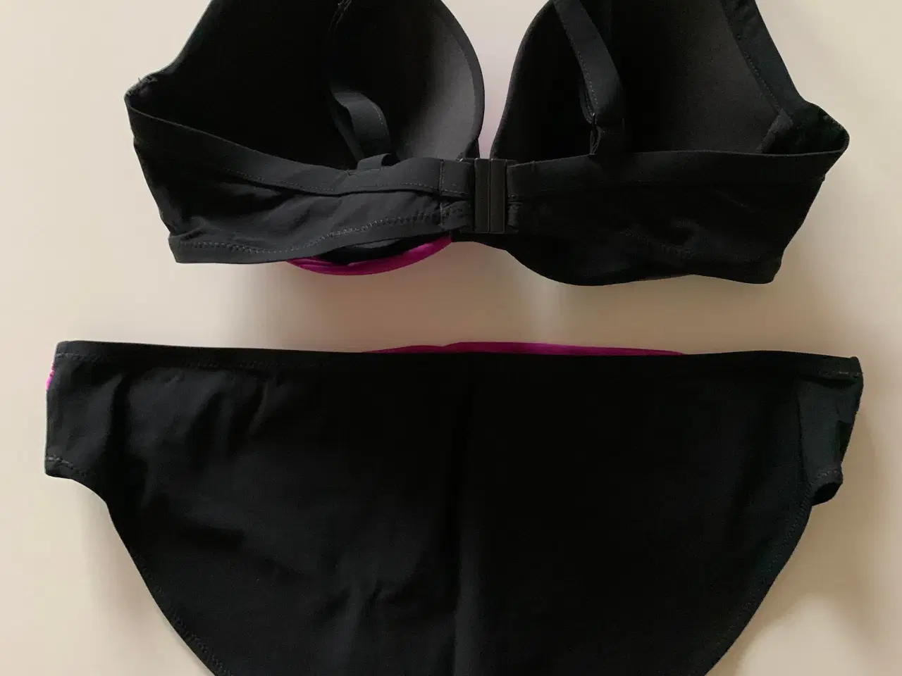 Billede 7 - Femilet bikini, BH og trusse, str. 75D // 40