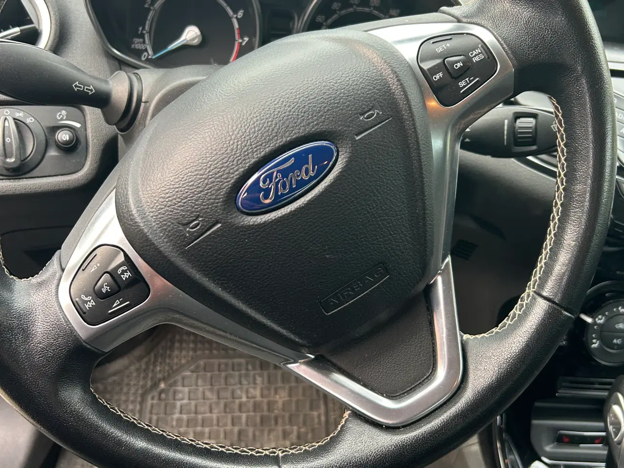 Billede 7 - Ford Fiesta 1.0 EcoBoost med atumatgear