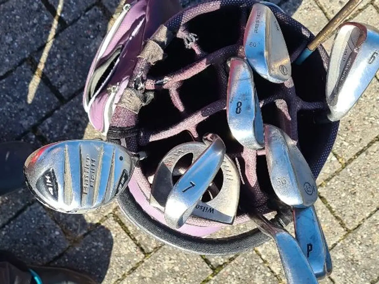 Billede 6 - TaylorMade golfbag med golfjern og el-golfvogn