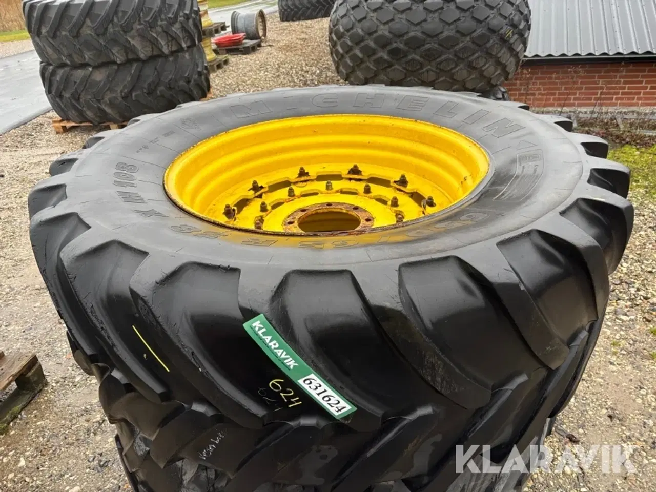 Billede 2 - Landbrugsdæk Michelin 650/65R38 X M 108 2 styk