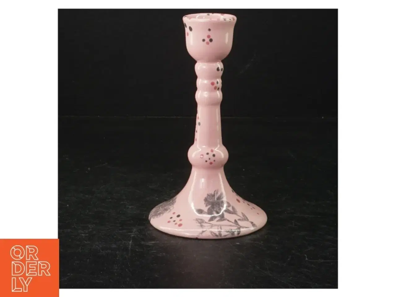 Billede 1 - Porcelænslysestage med blomstermotiv (str. 15 cm)