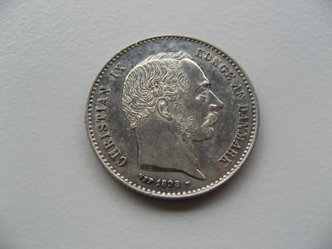 Billede 1 - Smuk delfin 1 kr 1898, den svære