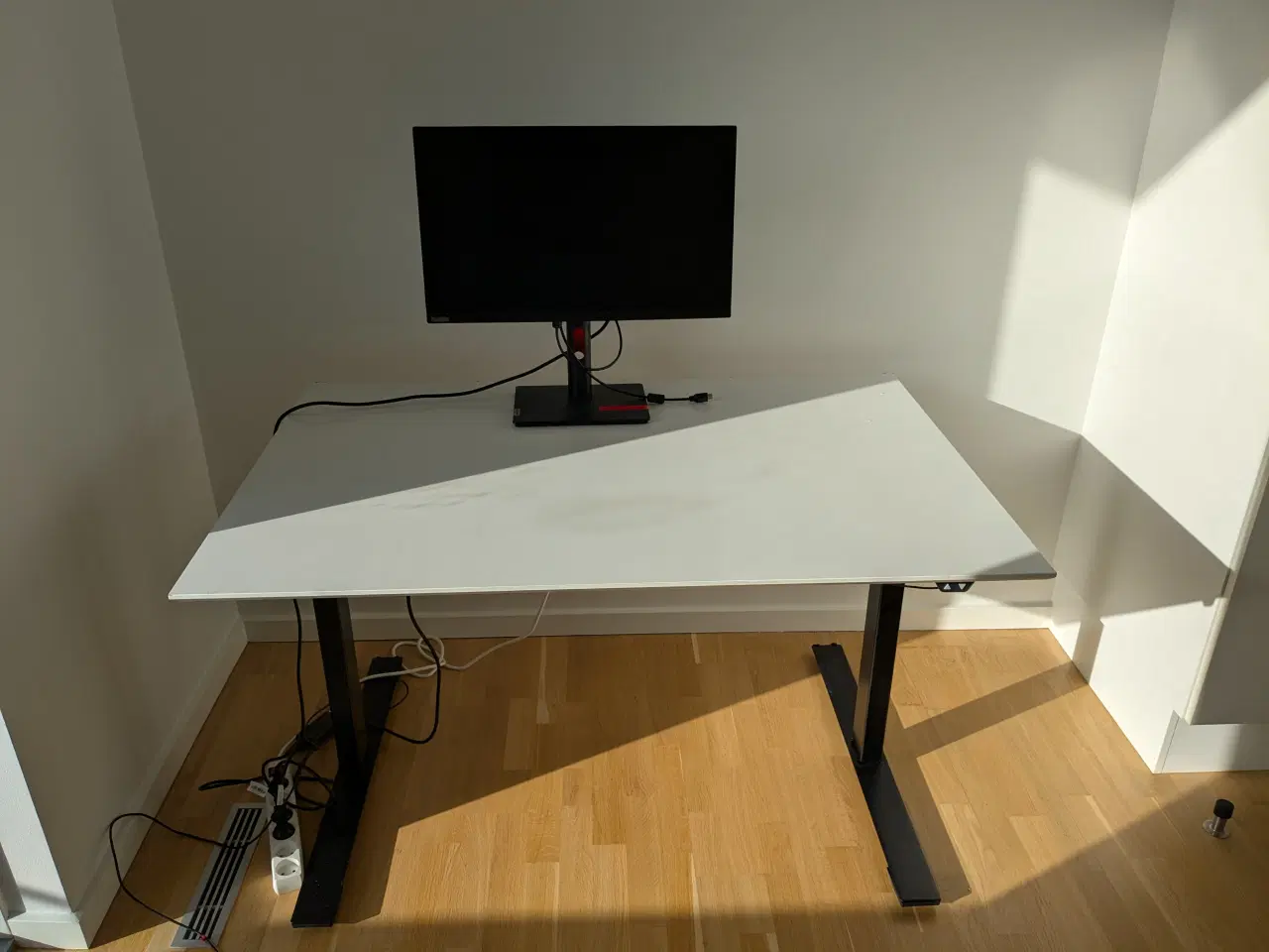 Billede 4 - dencon hæve-sænkebord skrivebord 120x80 cm