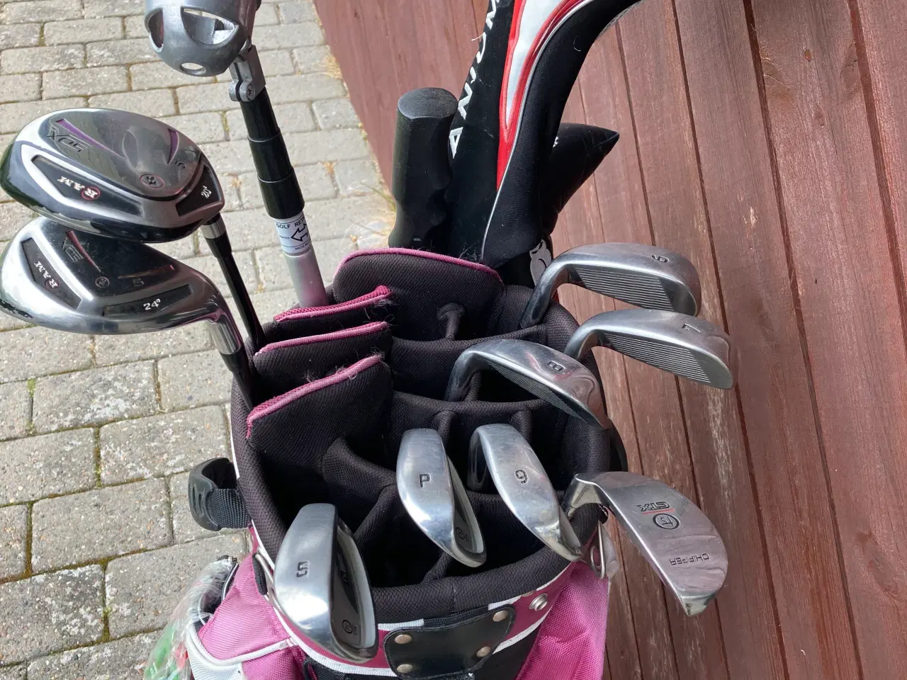 Billede 2 - Golfsæt med bag