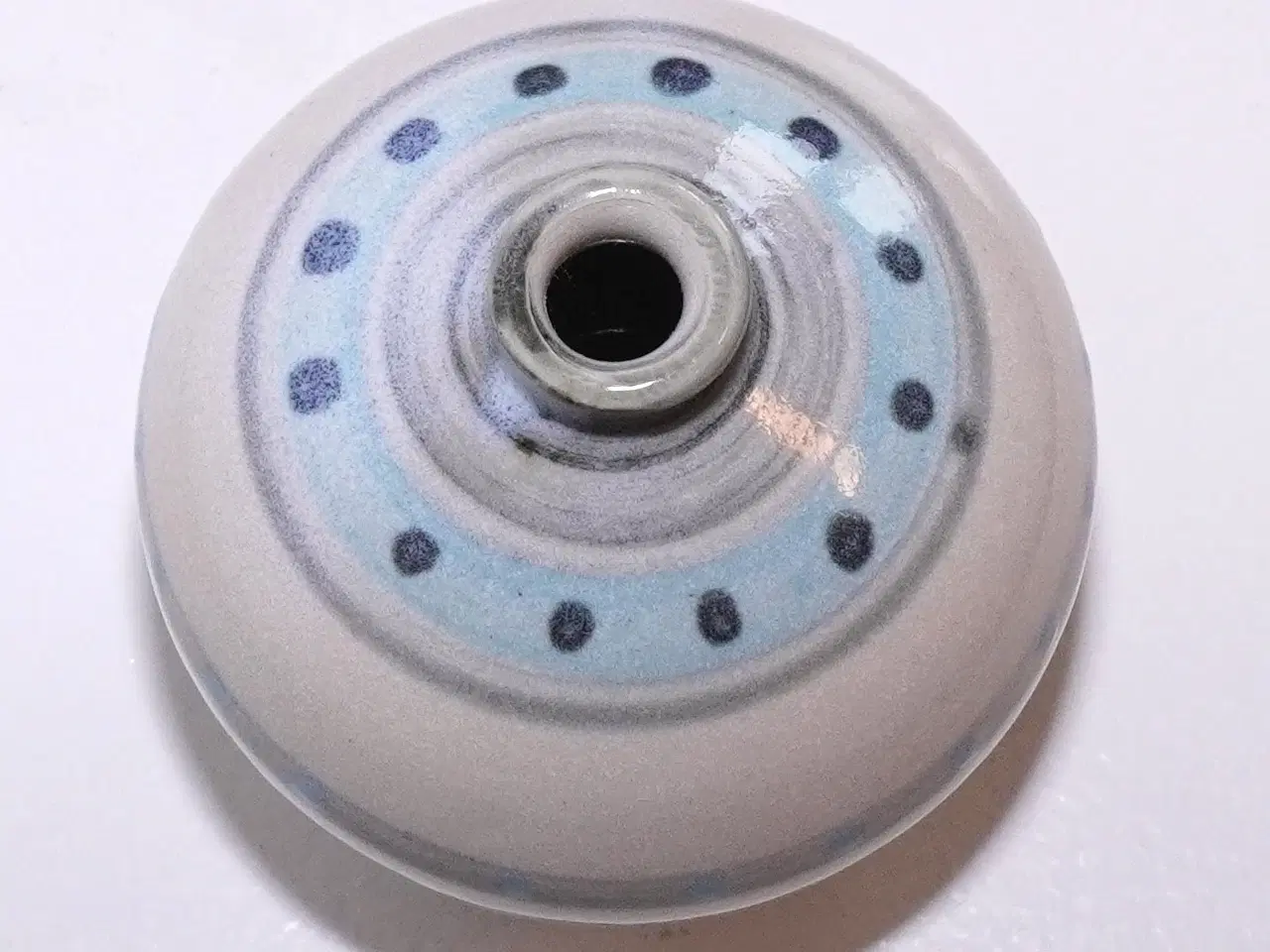 Billede 5 - Miniature vase i stentøj - Signeret