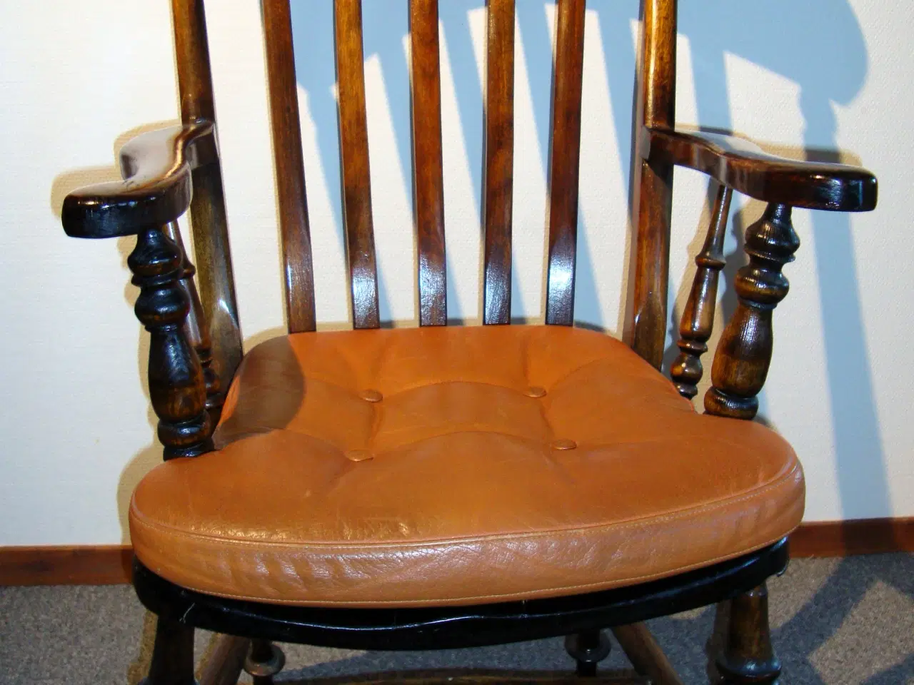 Billede 1 - Engelst Slat-Back stil