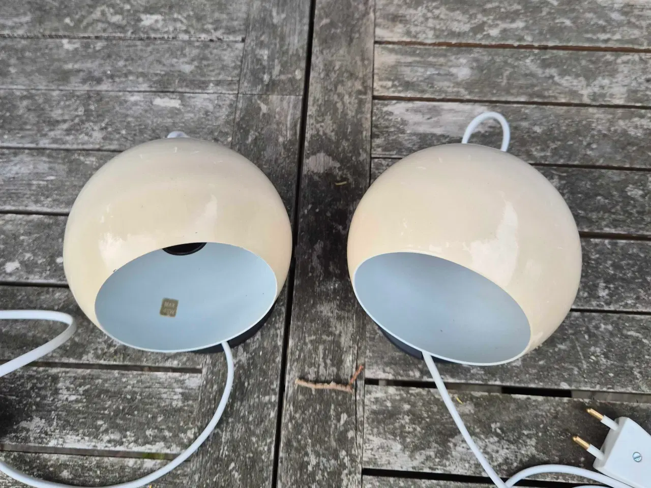 Billede 2 - Flødefarvede magnetlamper 