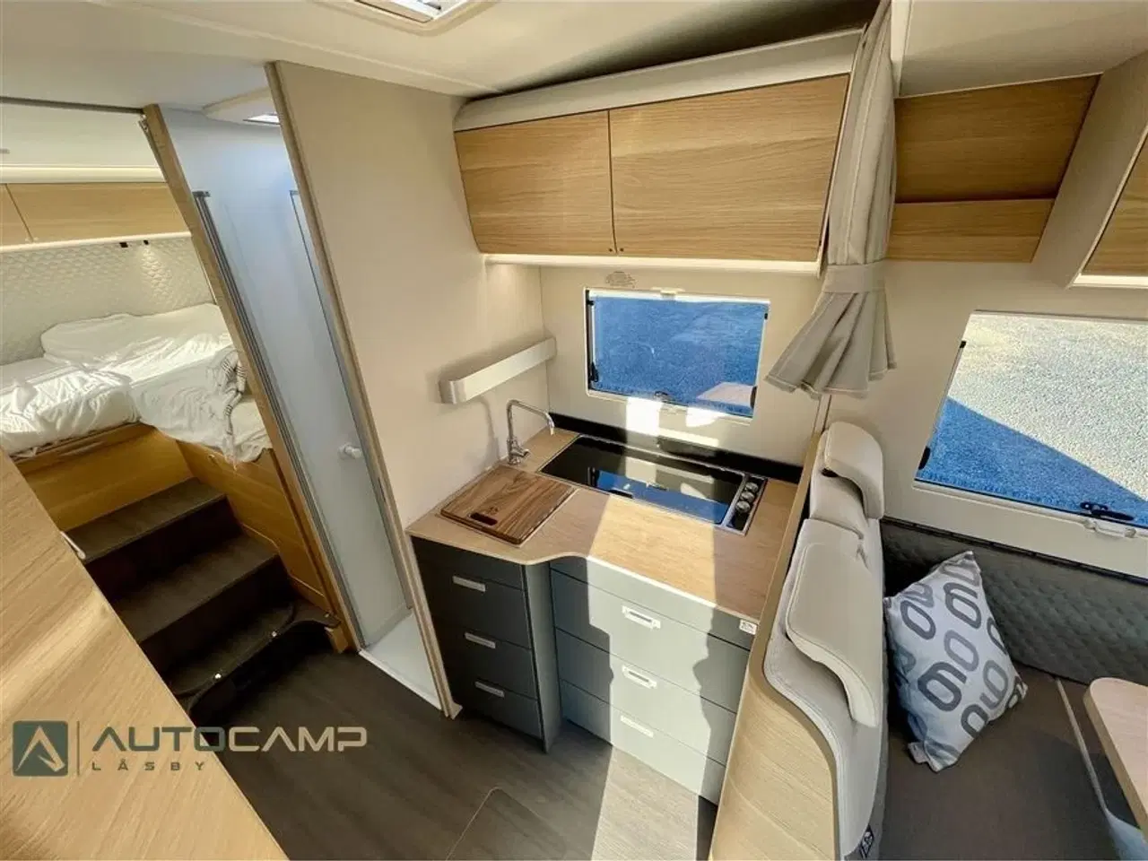 Billede 7 - 2026 - Adria Matrix M670