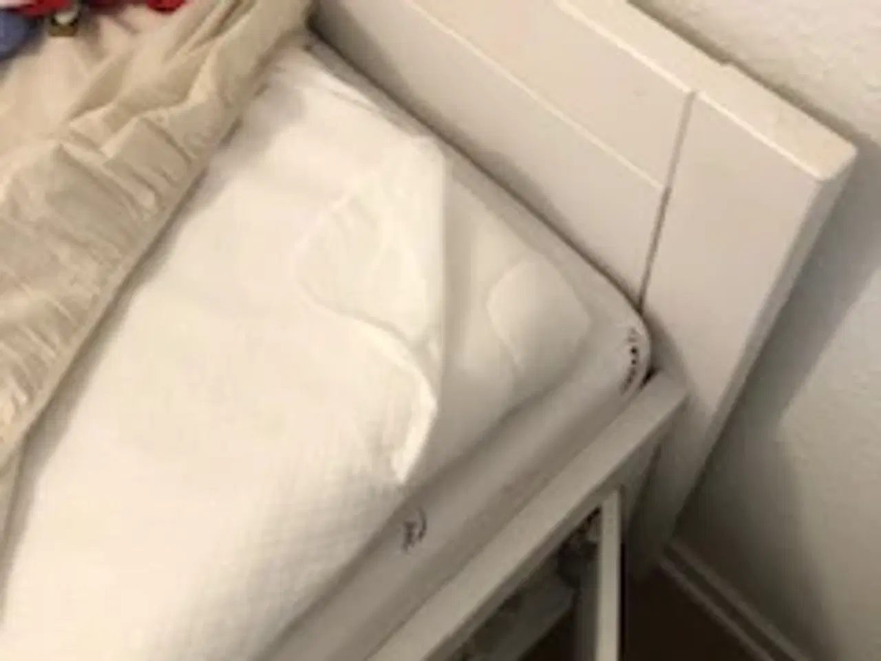 Billede 2 - God seng med god plads til opbevaring