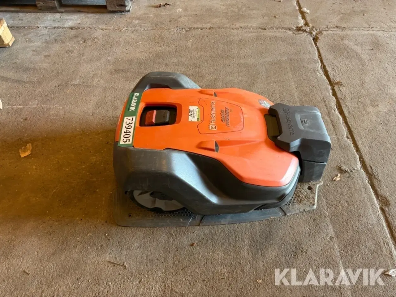 Billede 6 - Robot plæneklipper Husqvarna 550 med ladestation