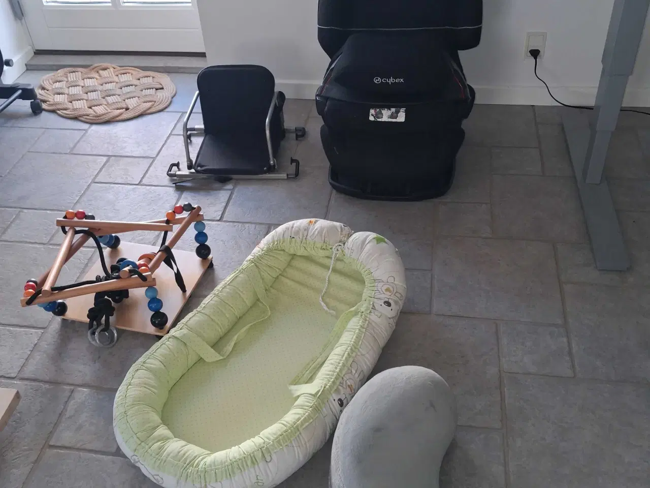 Billede 1 - Børne  tilhører  sælges  