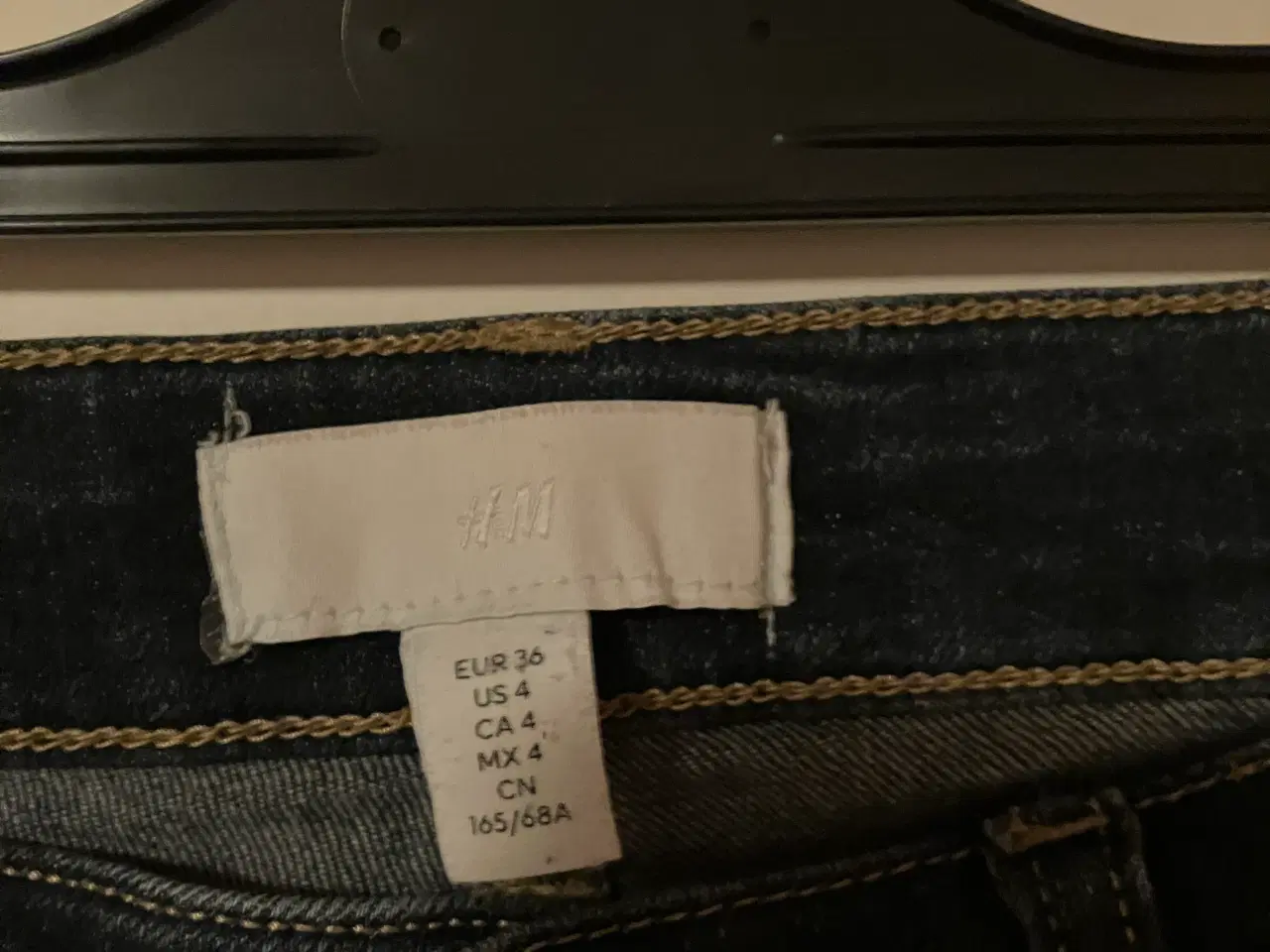 Billede 3 - Cowboybukser str eur 36 fra H&M næsten ubrugt 