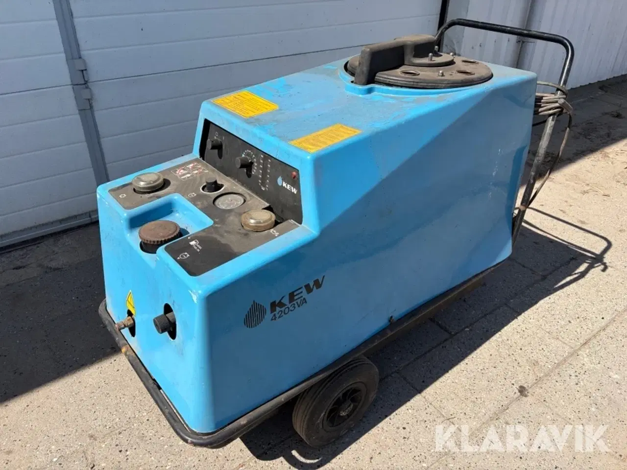 Billede 1 - Hedvandsanlæg KEW 4203VA med stor pumpe
