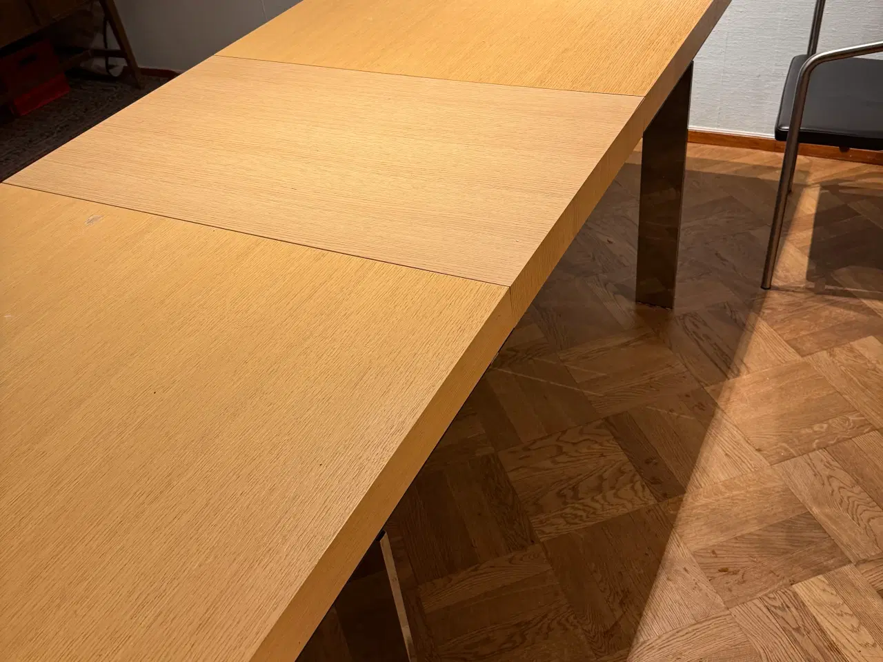 Billede 9 - Virkelig fedt solidt bord med udtræk Gives væk