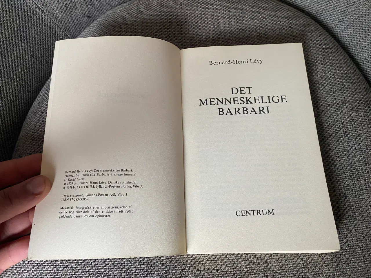 Billede 3 - Det Menneskelige Barbari fra Bernard-Henri Levy