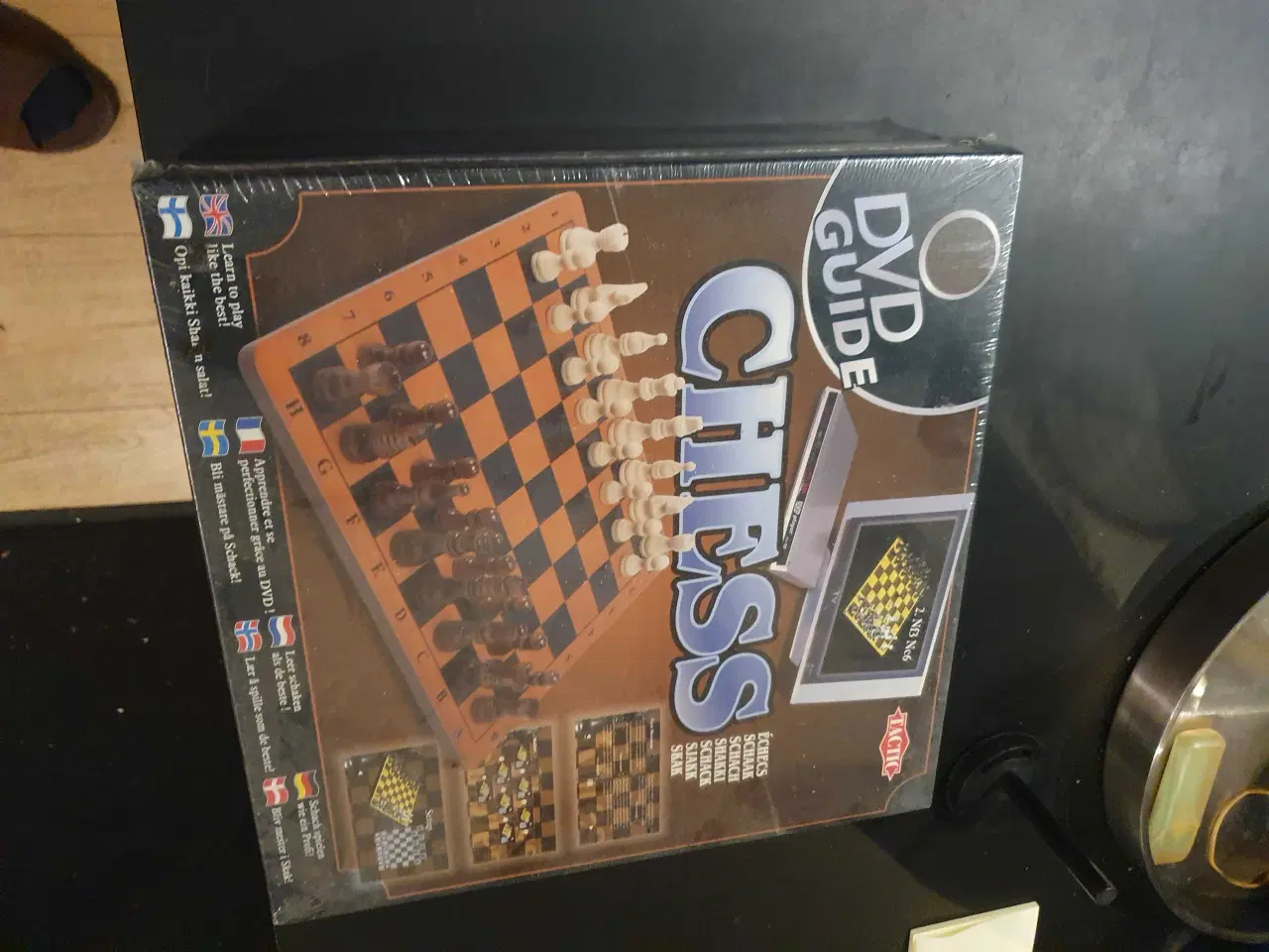 Billede 1 - Chess med dvd guide 