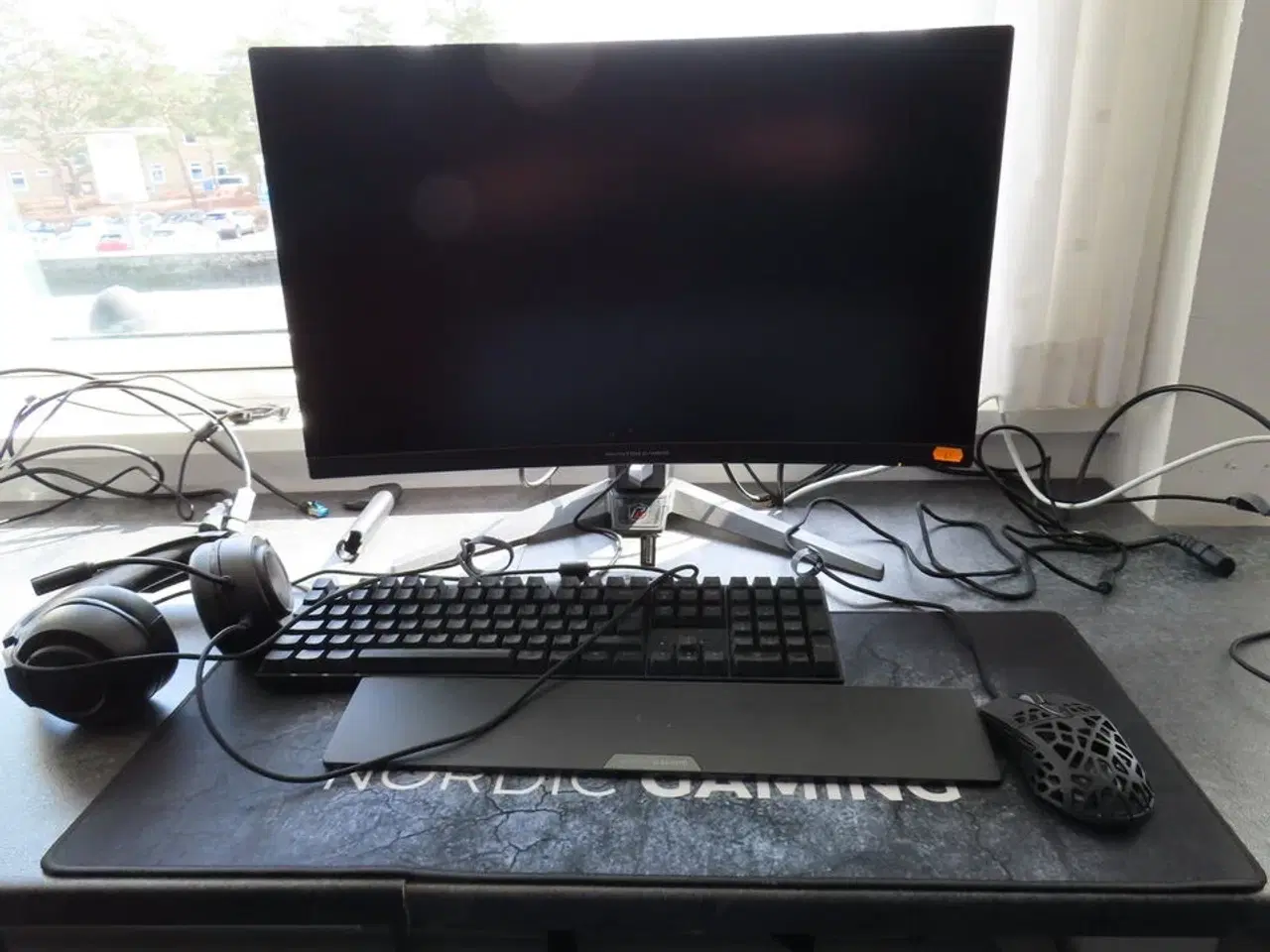 Billede 2 - 27" curved gaming monitor, ASROCK PHANTOM GAMING pg27f15rs1a