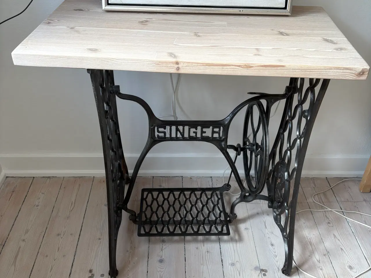 Billede 1 - Singer symaskinebord