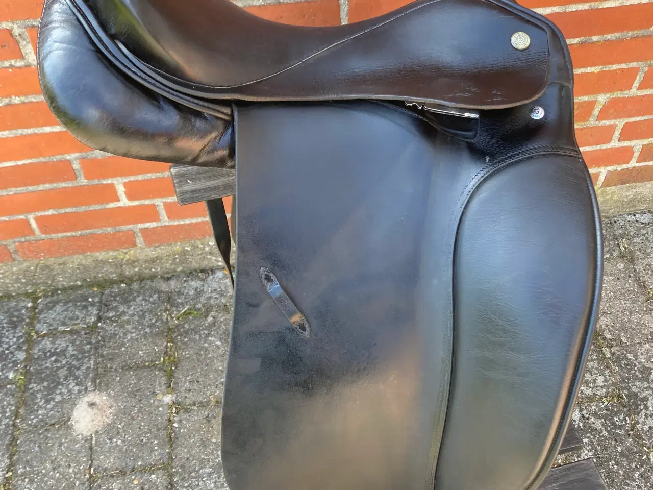 Billede 1 - OS dressur sadel 17” fit 2