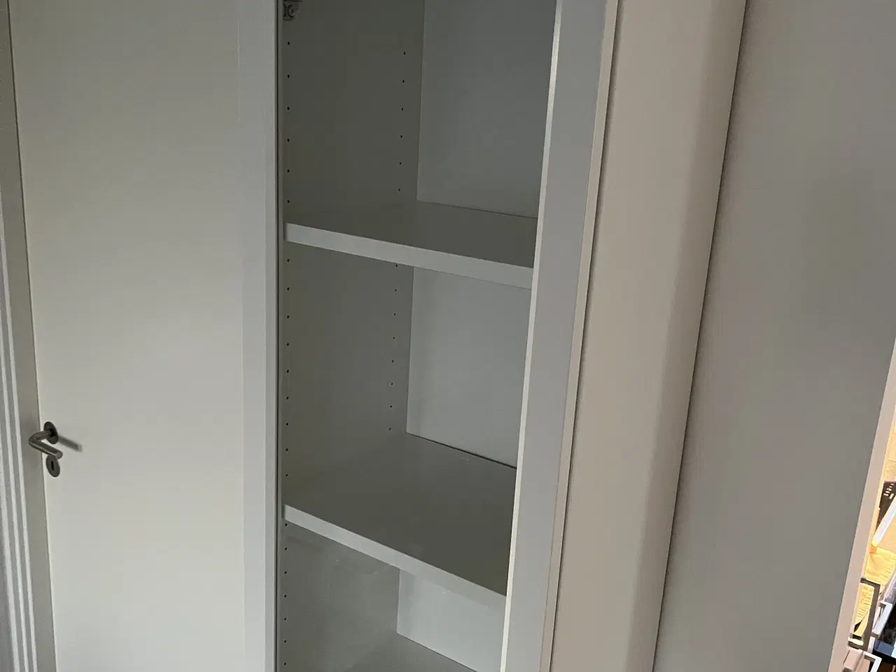 Billede 2 - Billy reol