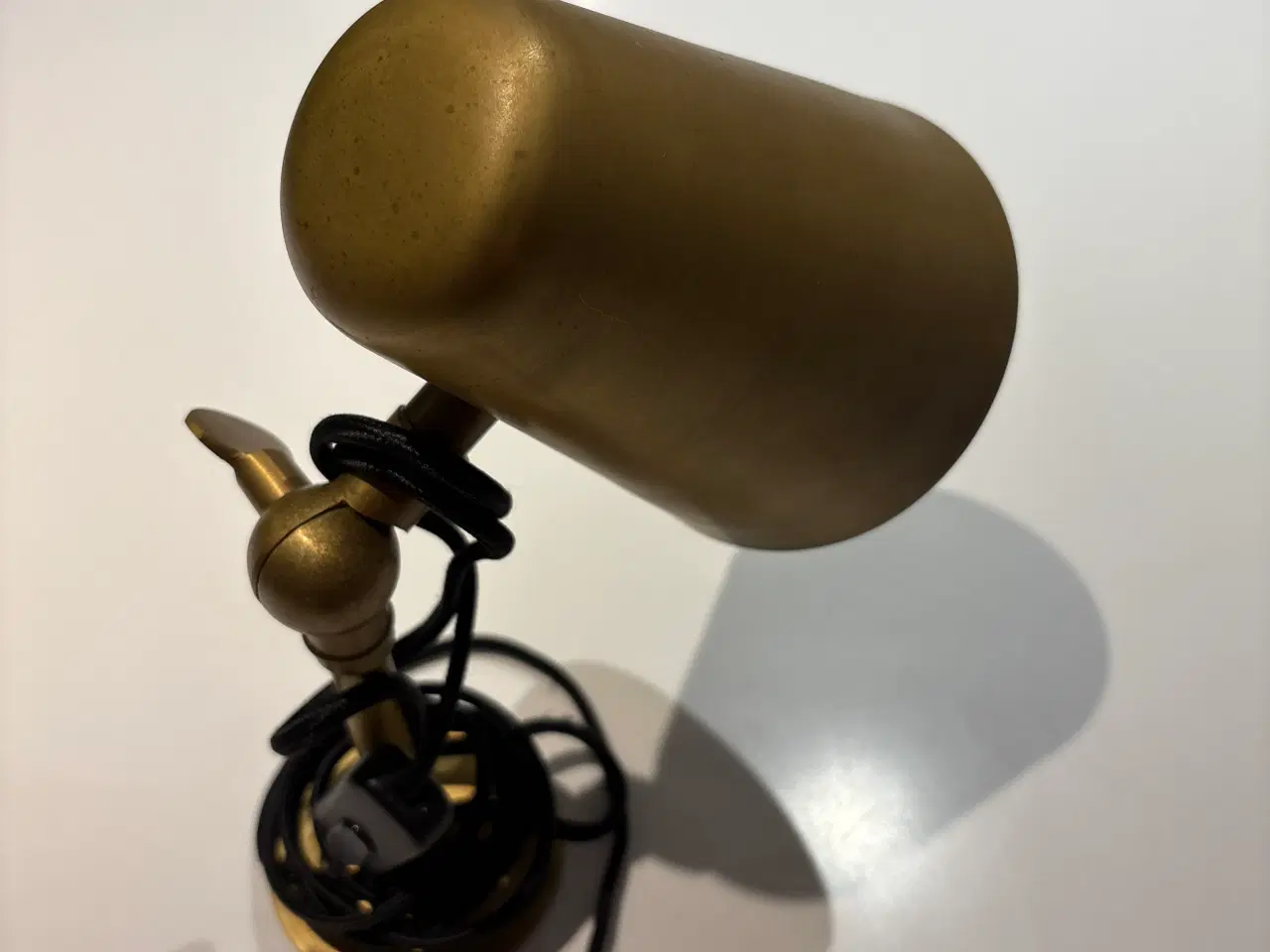 Billede 2 - Messing farvet lampe