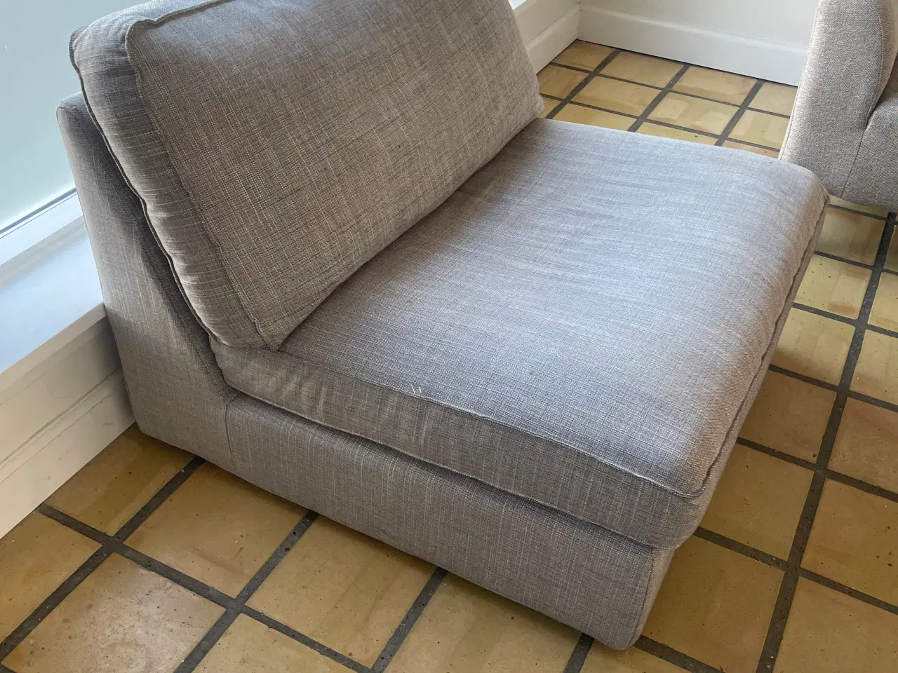Billede 2 - Hjørnesofa, puffstol og sofabord