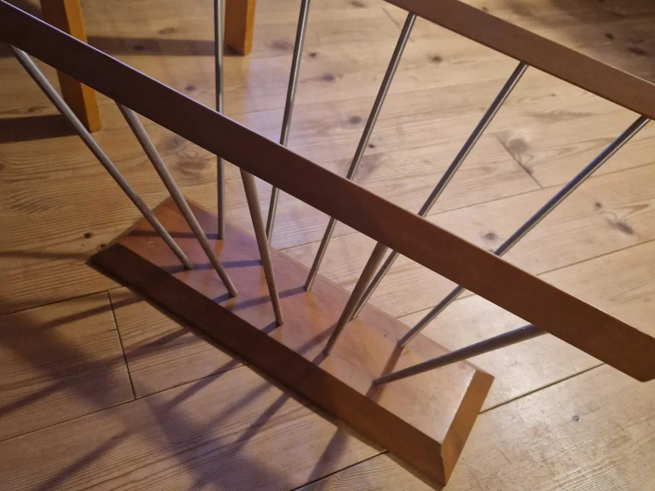 Billede 1 - Avis holder