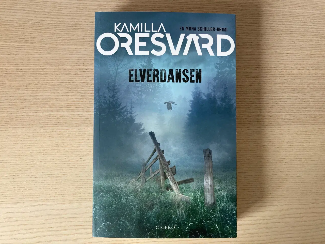 Billede 1 - Elverdansen - Kamilla Oresvärd 