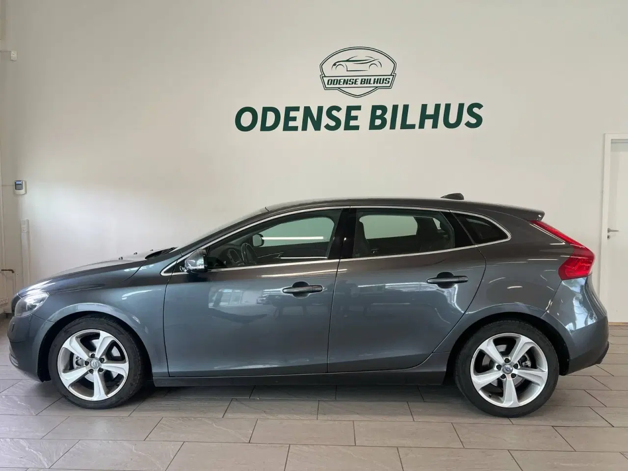 Billede 2 - Volvo V40 1,6 T2 120 Base