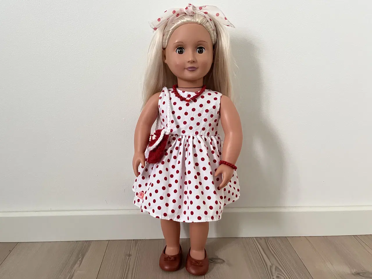 Billede 2 - Dukke, Our Generation inkl, tilbehør