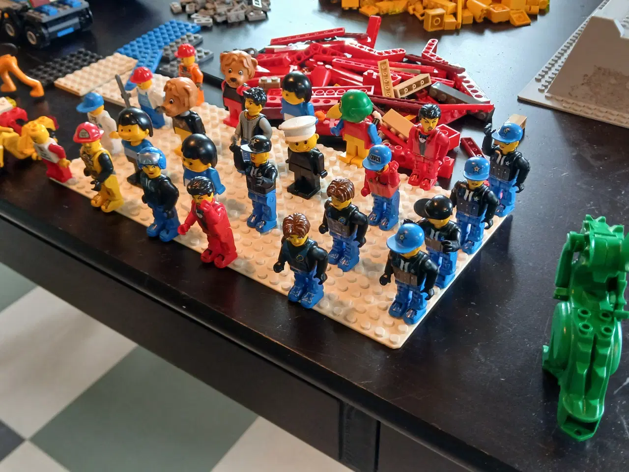 Billede 3 - Lego vejbaner figurer og diverse