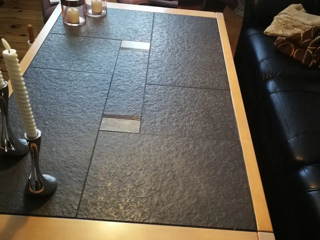 Billede 3 - Sofabord og lænestol gives væk