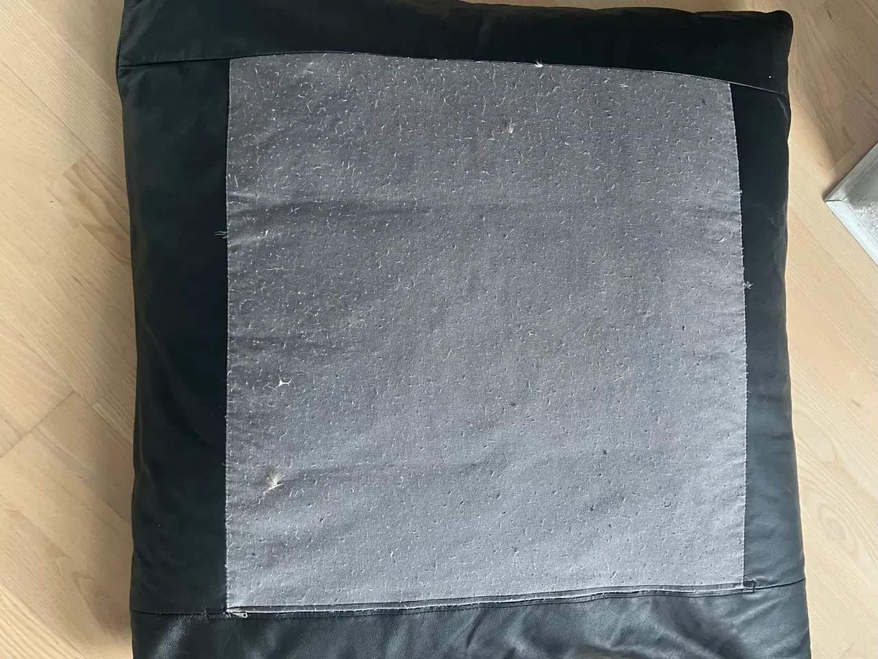 Billede 2 - Stor blød ægte læderpude