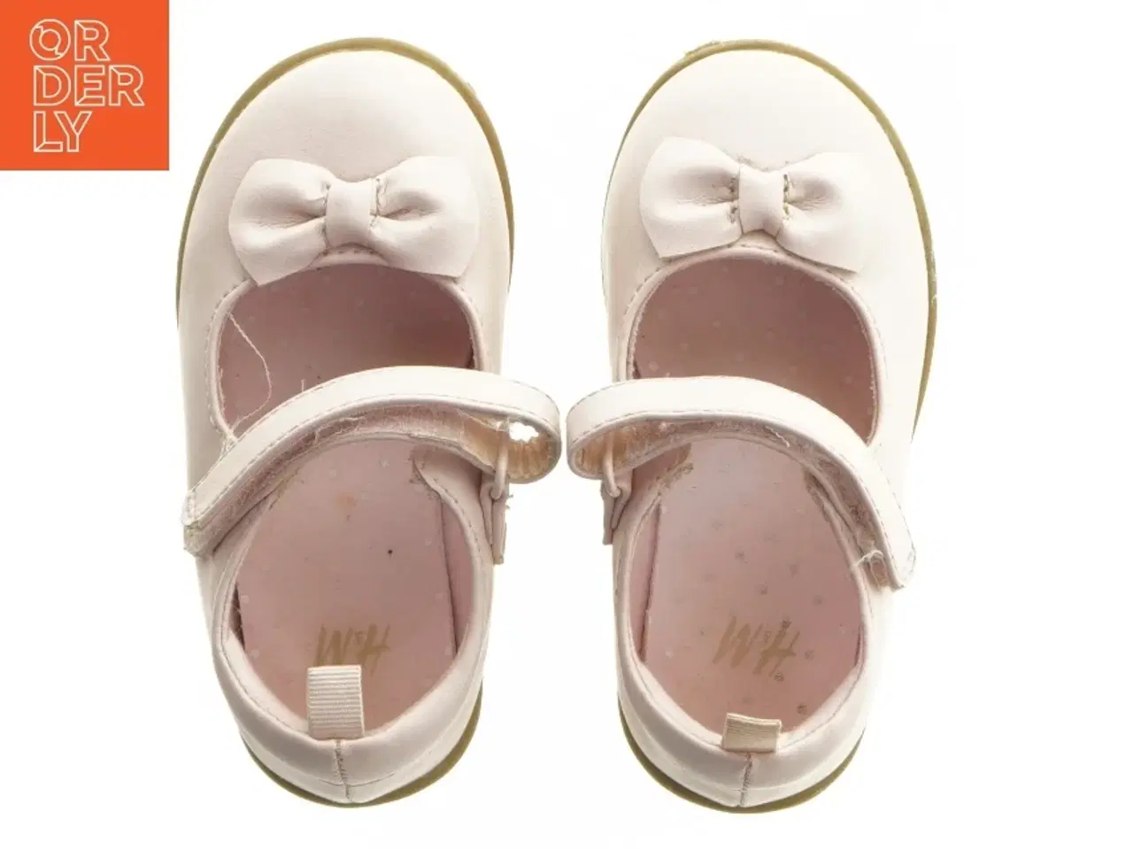 Billede 5 - Rosa babypigesko med sløjfe fra H&M (str. 20-21 )