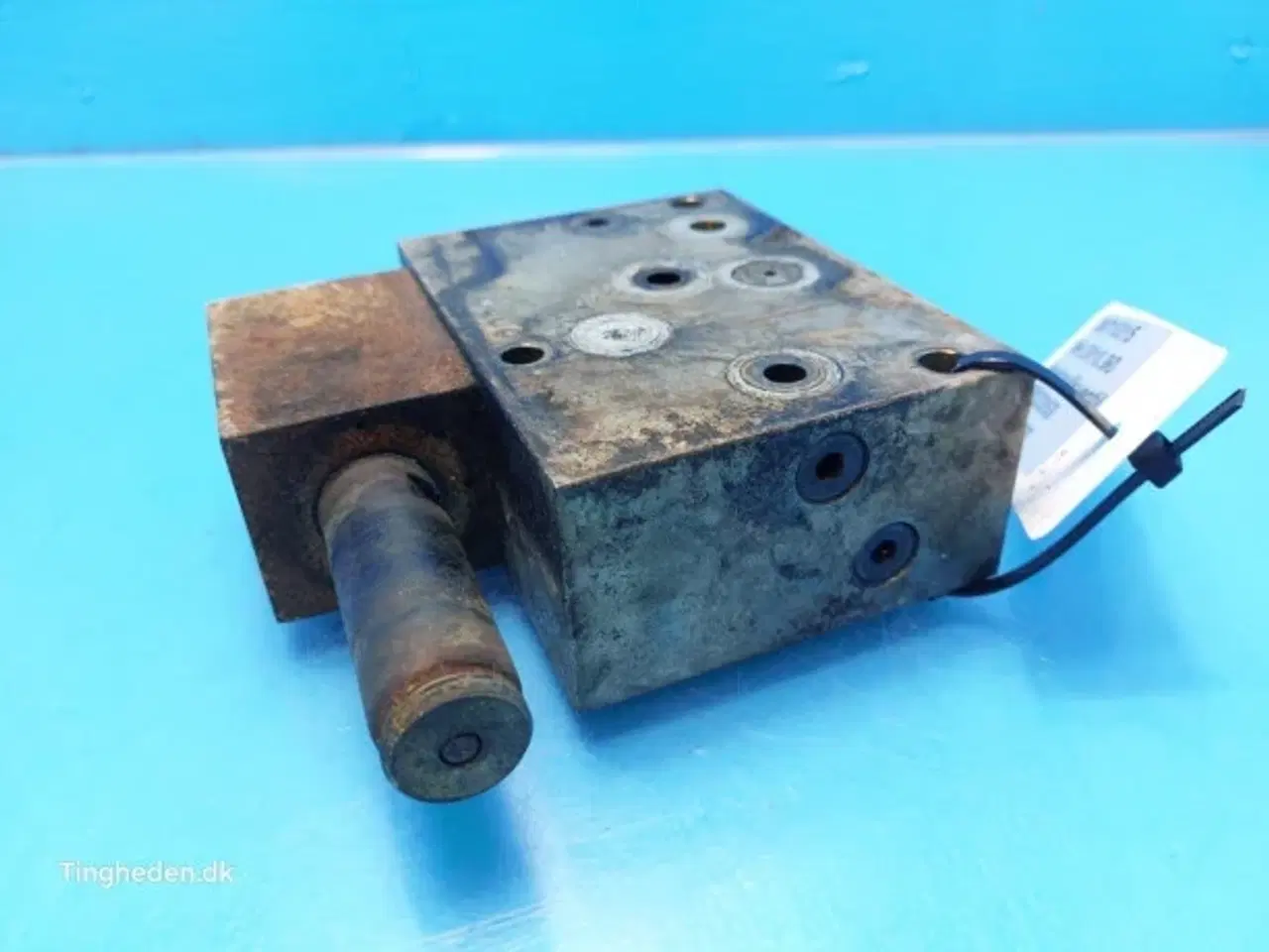 Billede 2 - New Holland CR10.90 Hydraulikventil 87623353