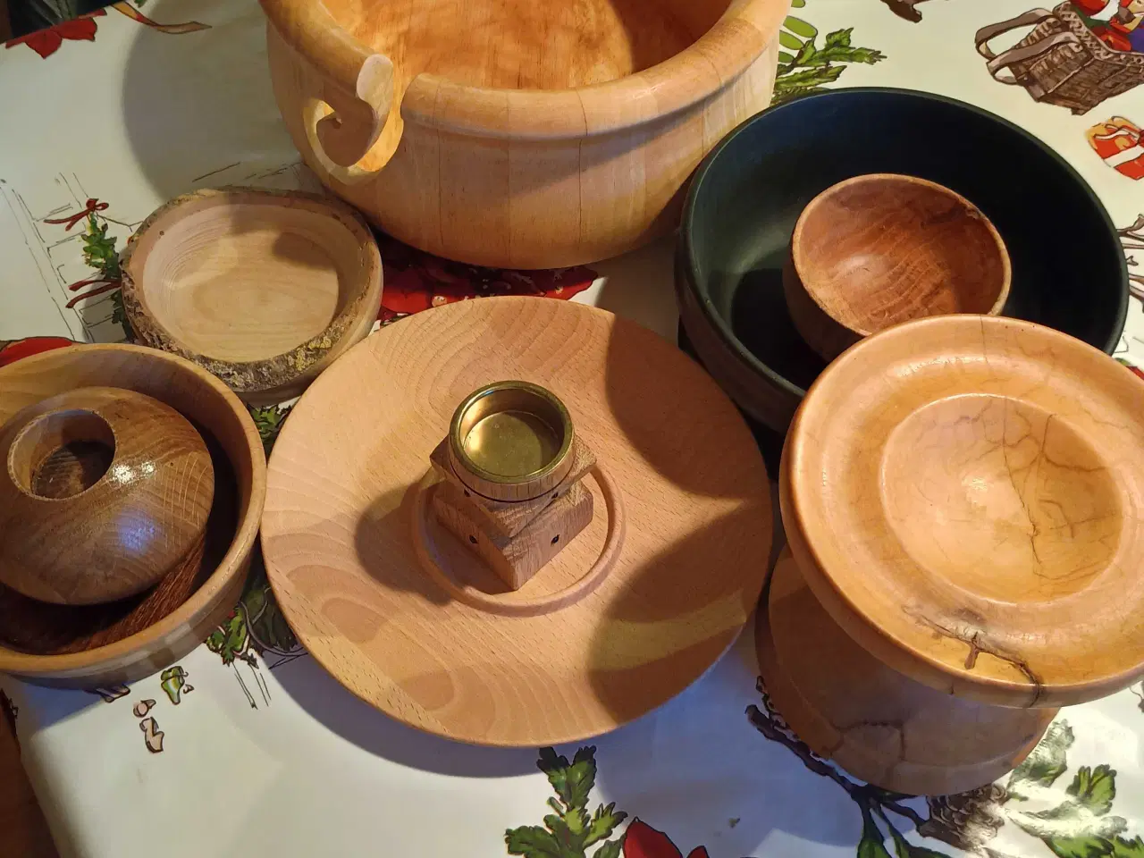 Billede 2 - Drejet træ ting