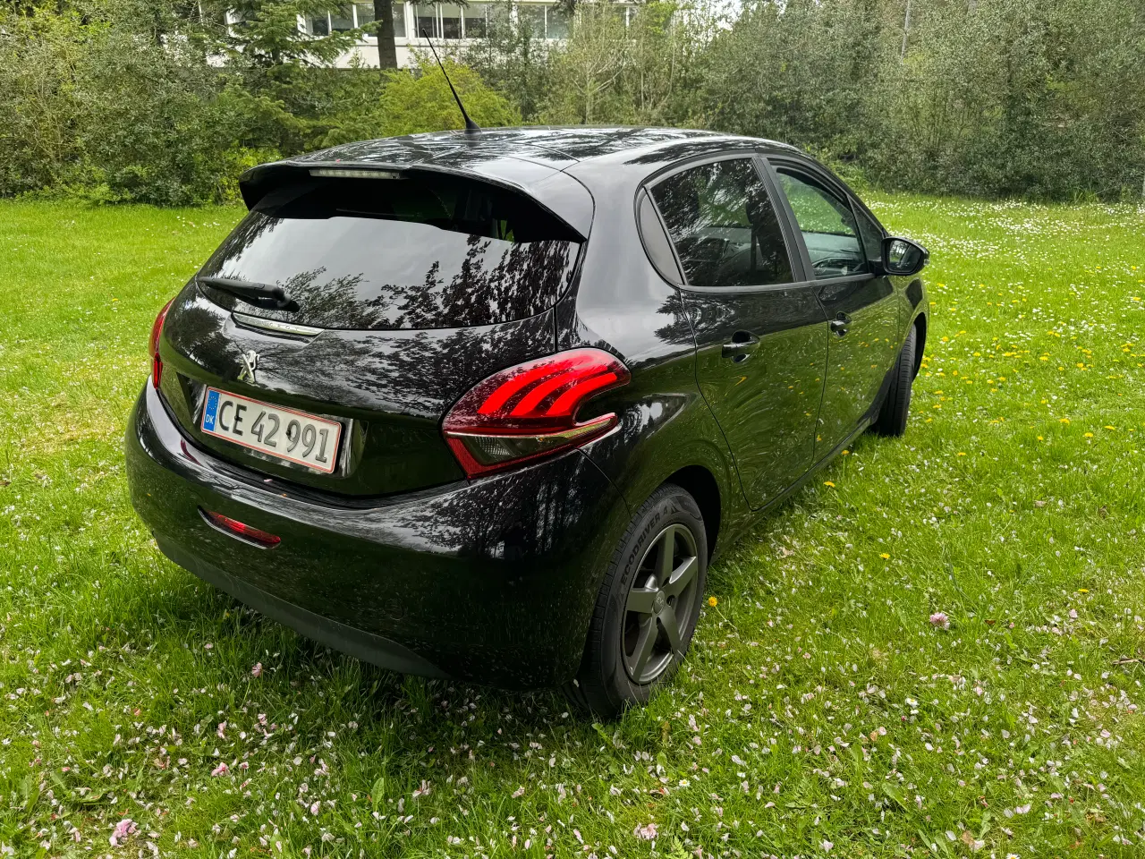 Billede 2 - Nysynet Peugeot 208 1.6 bluehdi