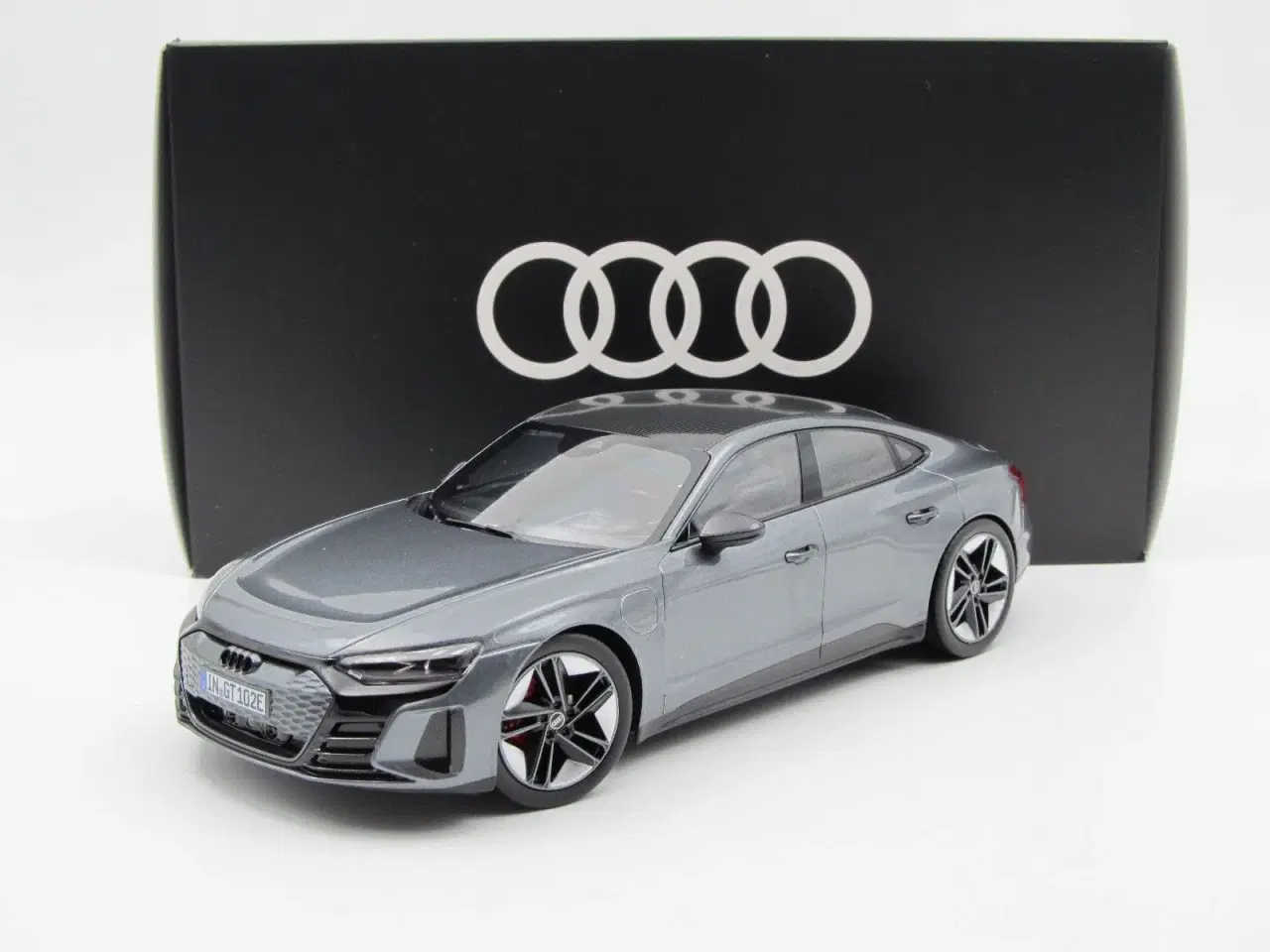 Billede 8 - 2020 Audi RS e-tron GT quattro 1:18 